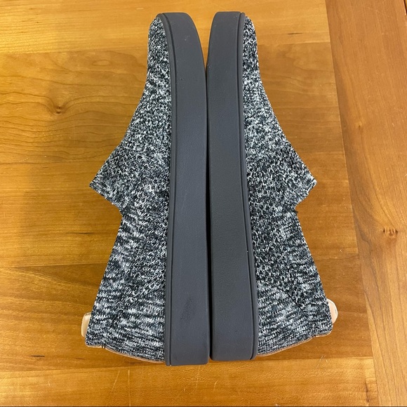 Spenco Coastal style mesh slip ons 7 - Picture 4 of 9
